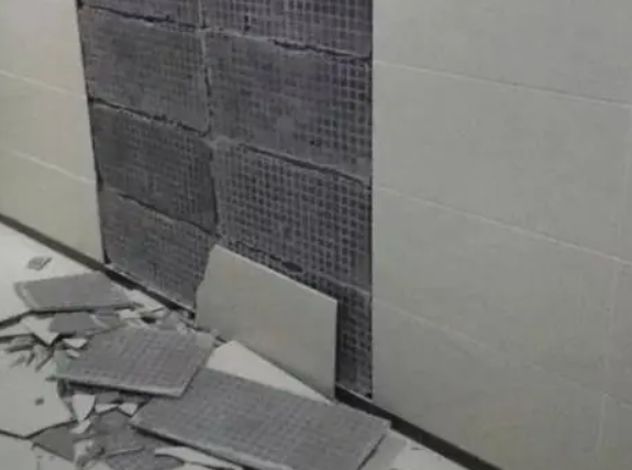 双鸭山市瓷砖空鼓维修公司分享下双鸭山市墙砖松动维修的知识